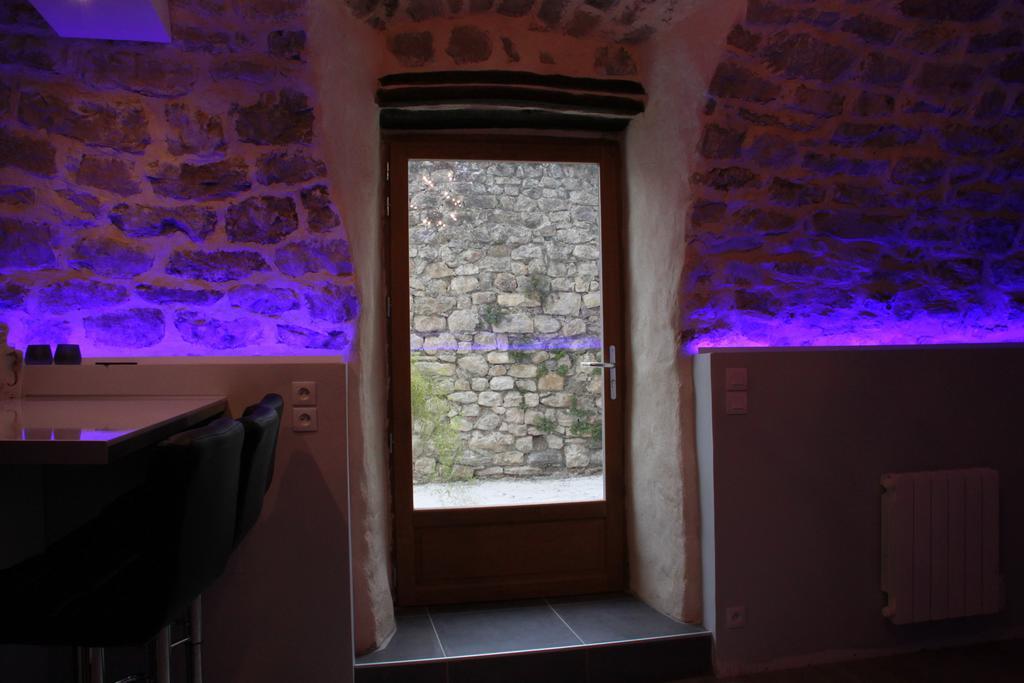 Gite De La Fontaine Paulhe Rum bild